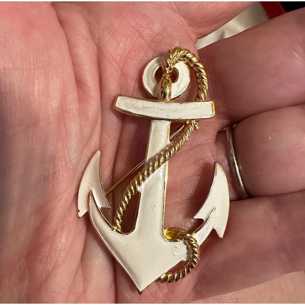 Vintage Trifari Anchor Pin Gold & White